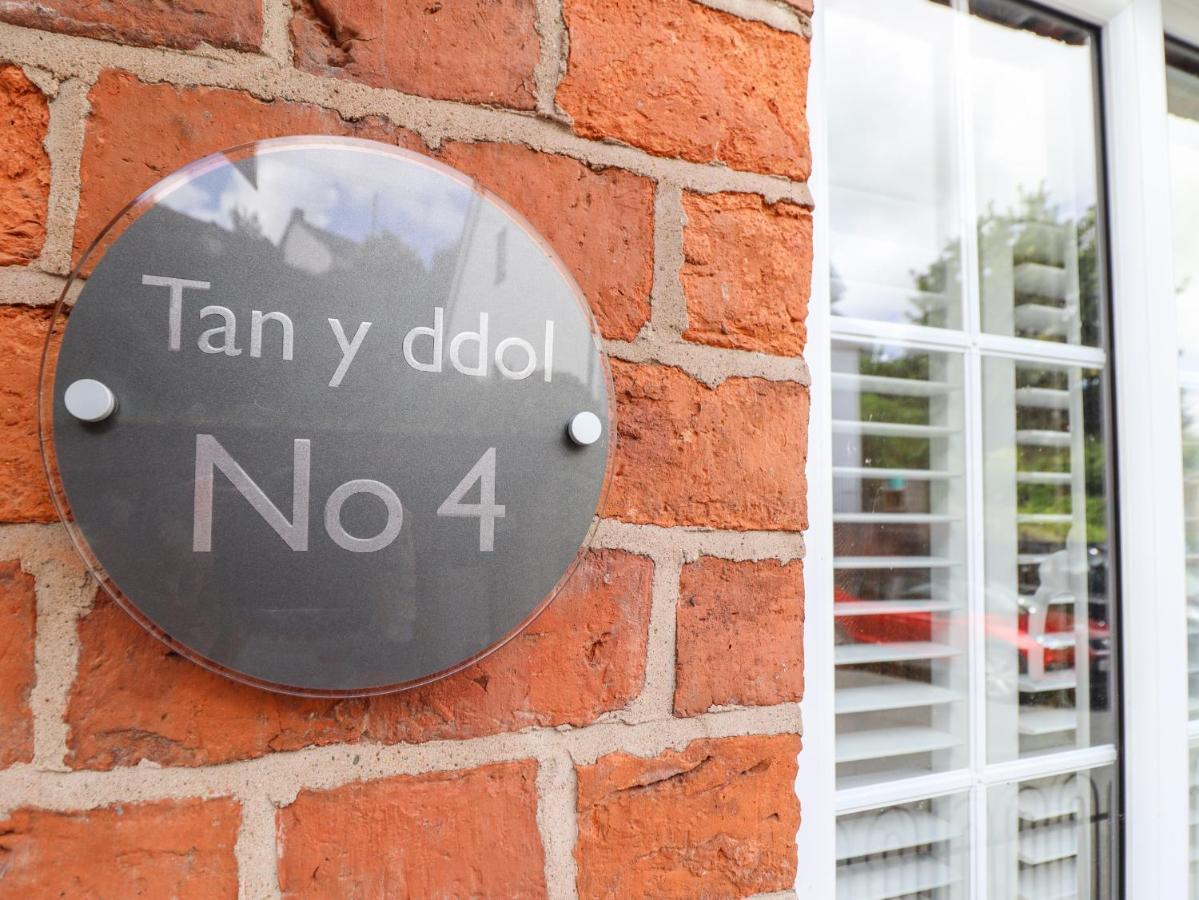 Villa Tan Y Ddol Welshpool Exterior foto