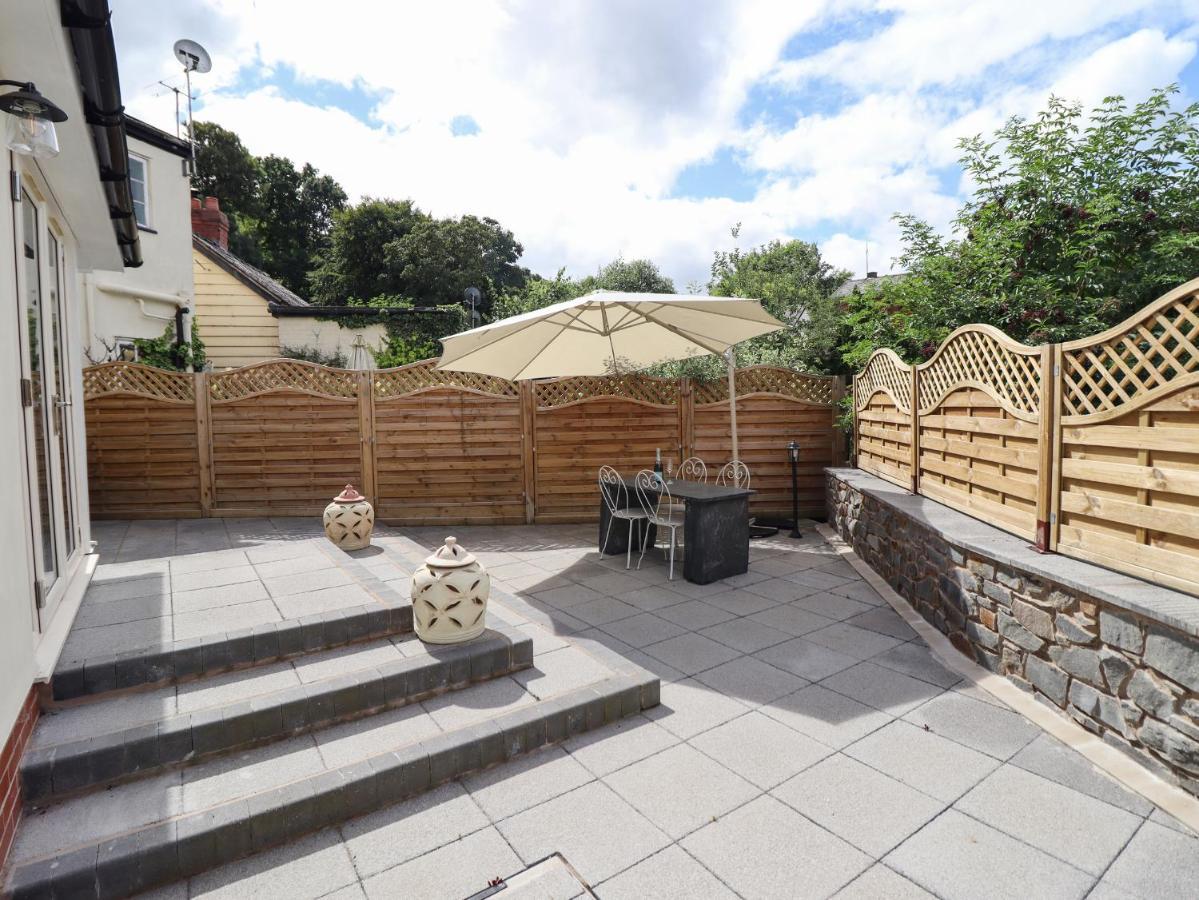 Villa Tan Y Ddol Welshpool Exterior foto